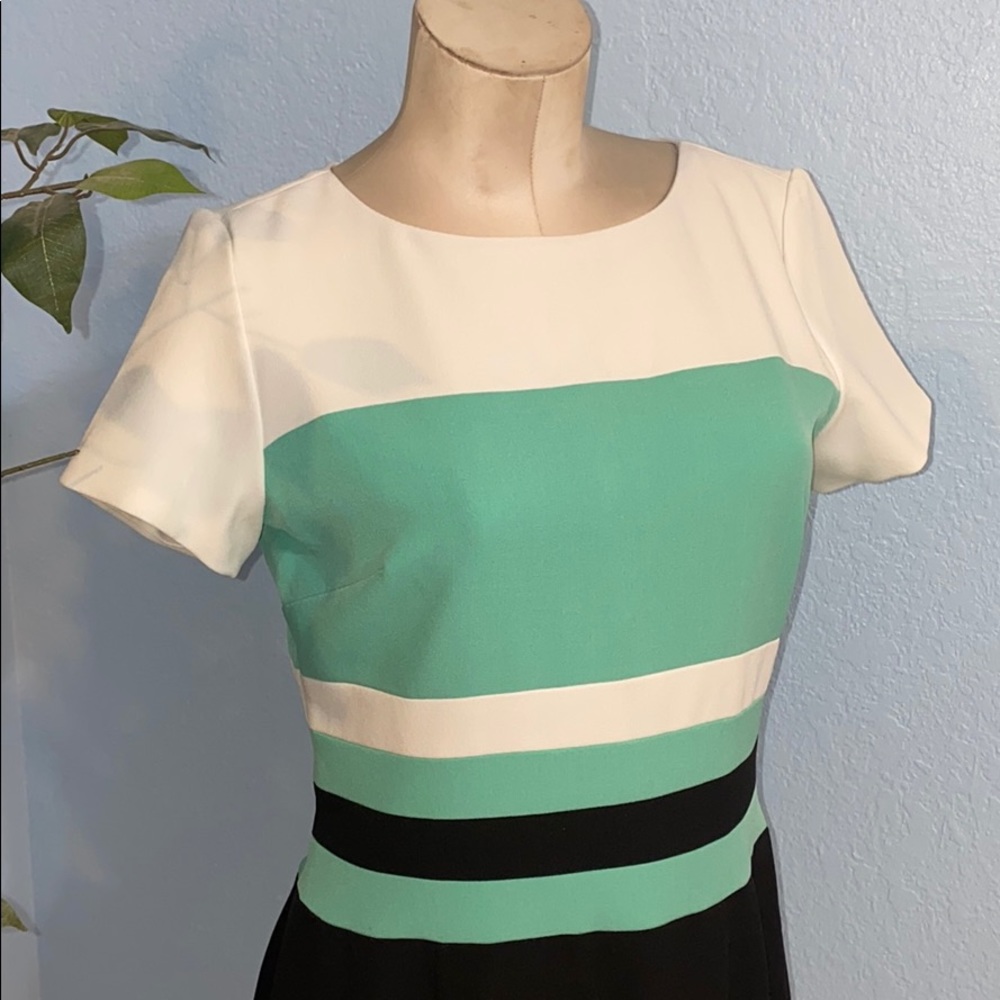 Studio One Dress - Picture 2 of 9